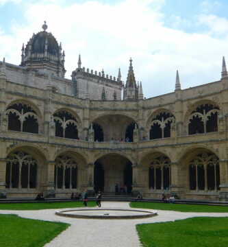 Claustro del Monasterio de los Jerónimos de Lisboa