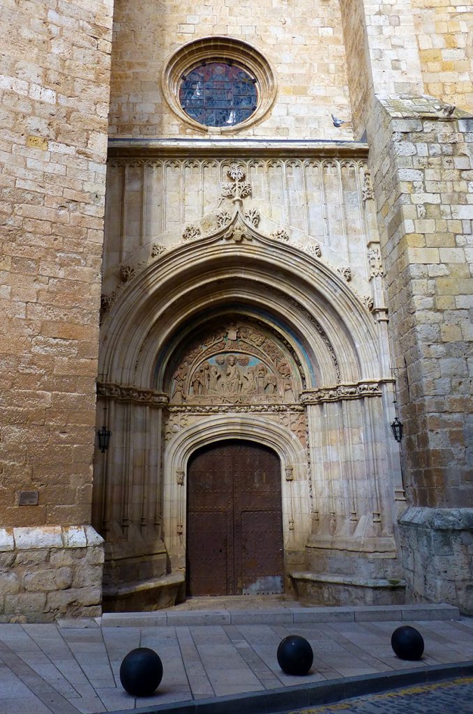 Puerta del Perdón de la iglesia de Santa María de los Sagrados Corporales de Daroca