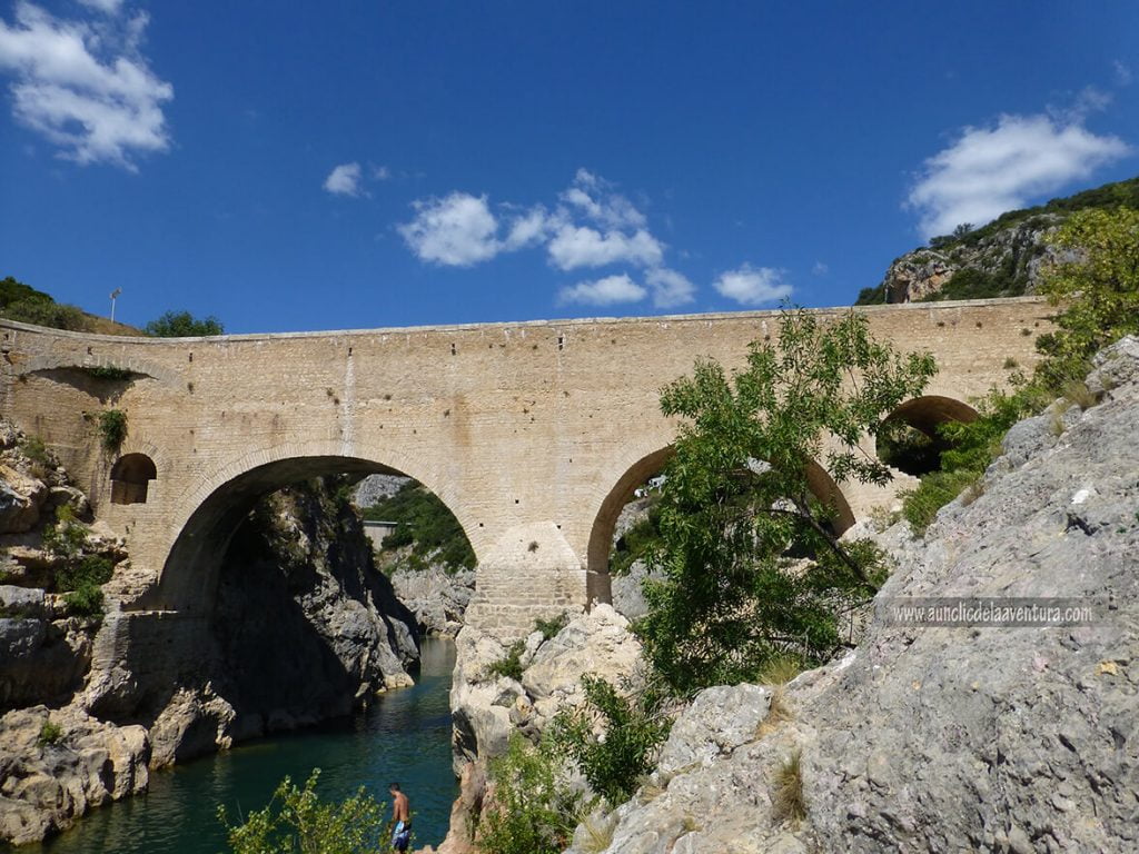 Puente del Diablo en las Gargantas del Hérault - que ver en Saint-Guilhem-le-Désert
