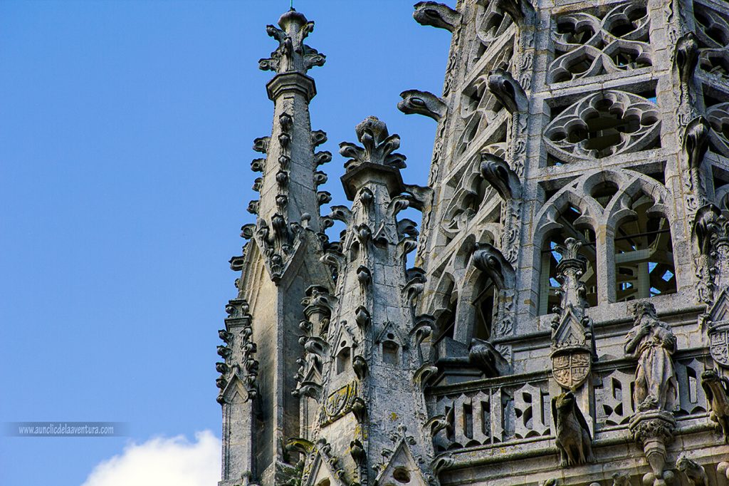 Chapiteles de la Portada de Santa María de la Catedral de Burgos