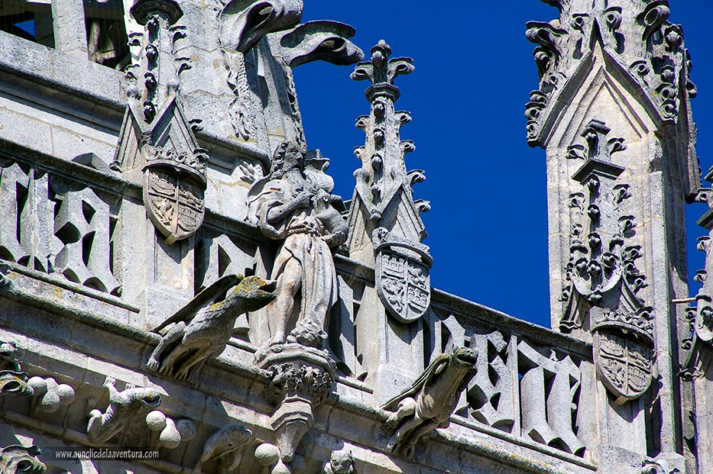 San Juan Bautista en la Portada de Santa María de la Catedral de Burgos