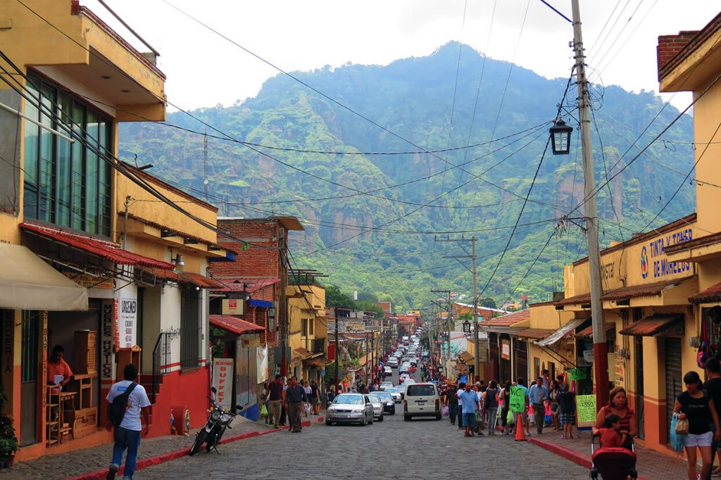 Calle principal de Tepoztlán - pueblos mágicos de México