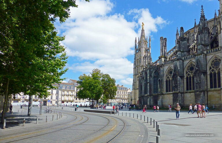 Plaza de la Catedral de Burdeos - que ver en Burdeos
