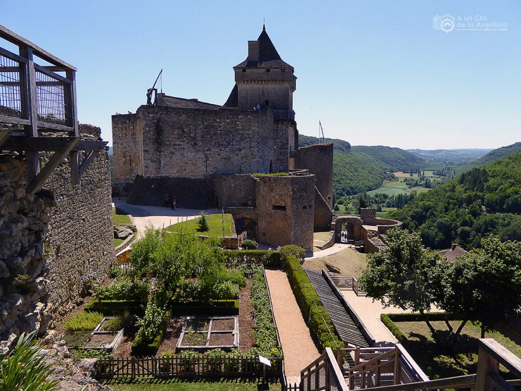 Castillo de Castelnaud desde el interior de su recinto- visitar Castelnaud y Beynac-et-Cazenac