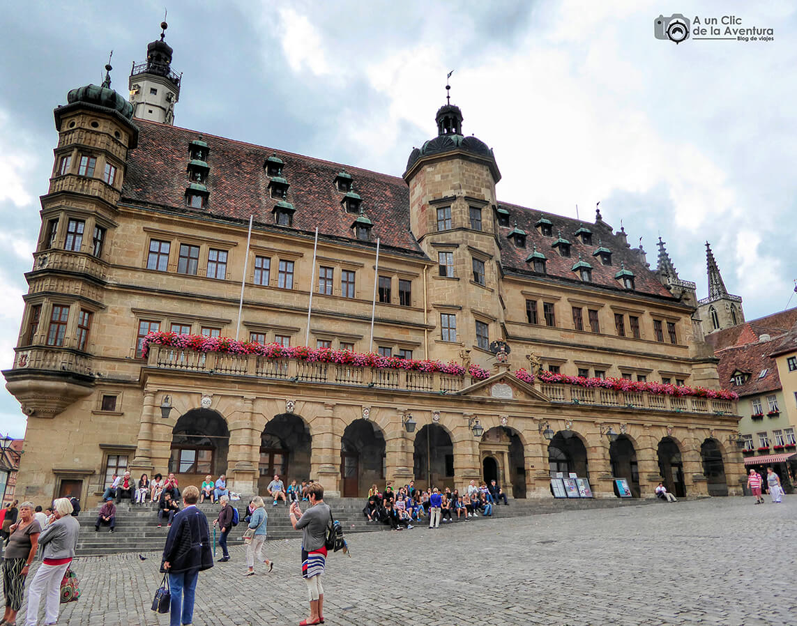 Fachada renacentista del Ayuntamiento de Rothenburg ob der Tauber - qué ver en Rothenburg ob der Tauber Fachada renacentista del Ayuntamiento de Rothenburg ob der Tauber - qué ver en Rothenburg ob der Tauber