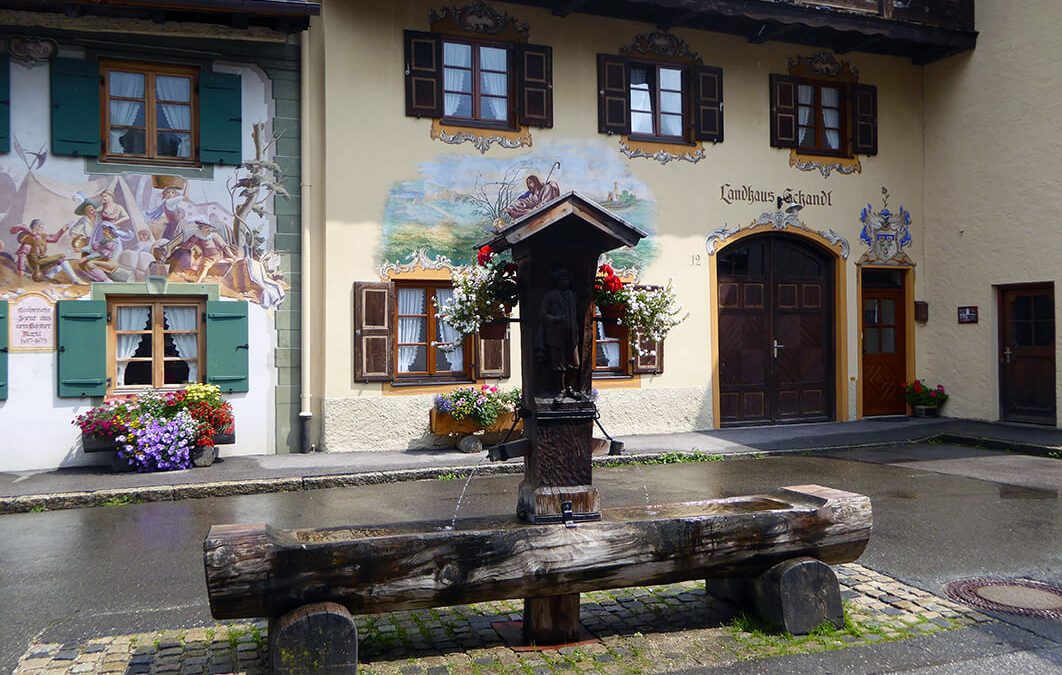 Mittenwald, el pueblo alemán de las casas ilustradas y los violines