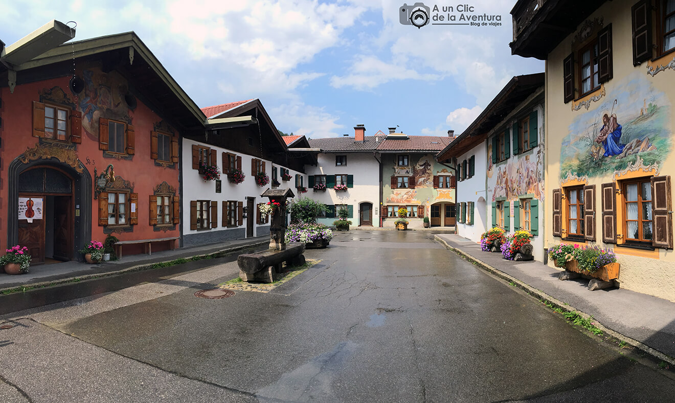 Geigenbau Museum o Museo del Violín de Mittenwald a la izquierda