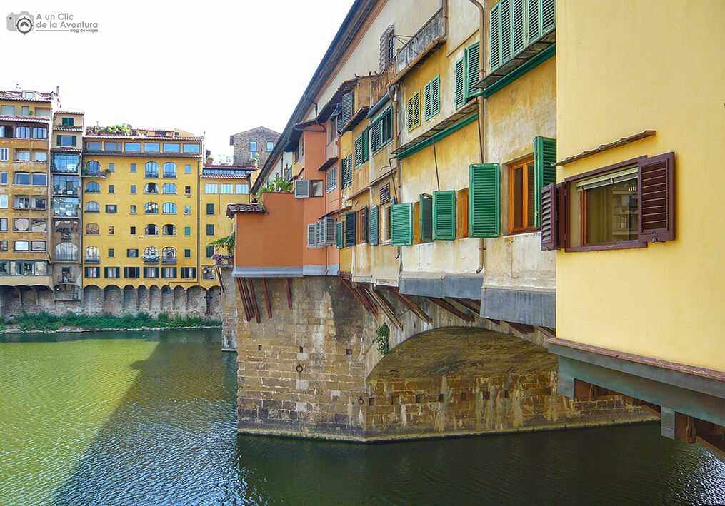 Casas colgadas del Ponte Vecchio de Florencia Casas colgadas del Ponte Vecchio de Florencia
