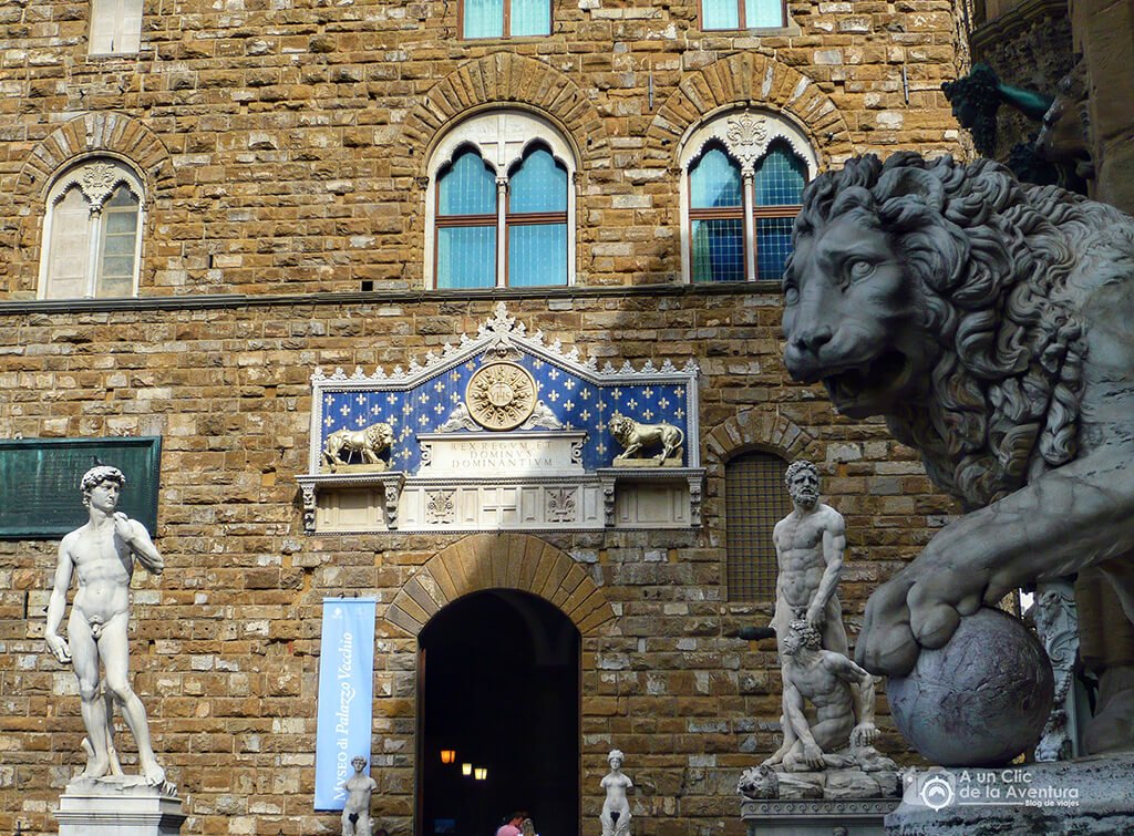 Entrada al Palazzo Vecchio de Florencia Entrada al Palazzo Vecchio de Florencia