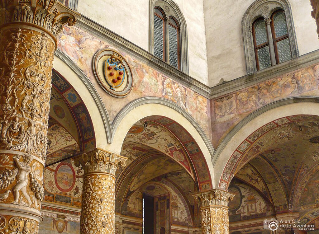Patio de Michelozzo en el Palazzo Vecchio de Florencia Patio de Michelozzo en el Palazzo Vecchio de Florencia