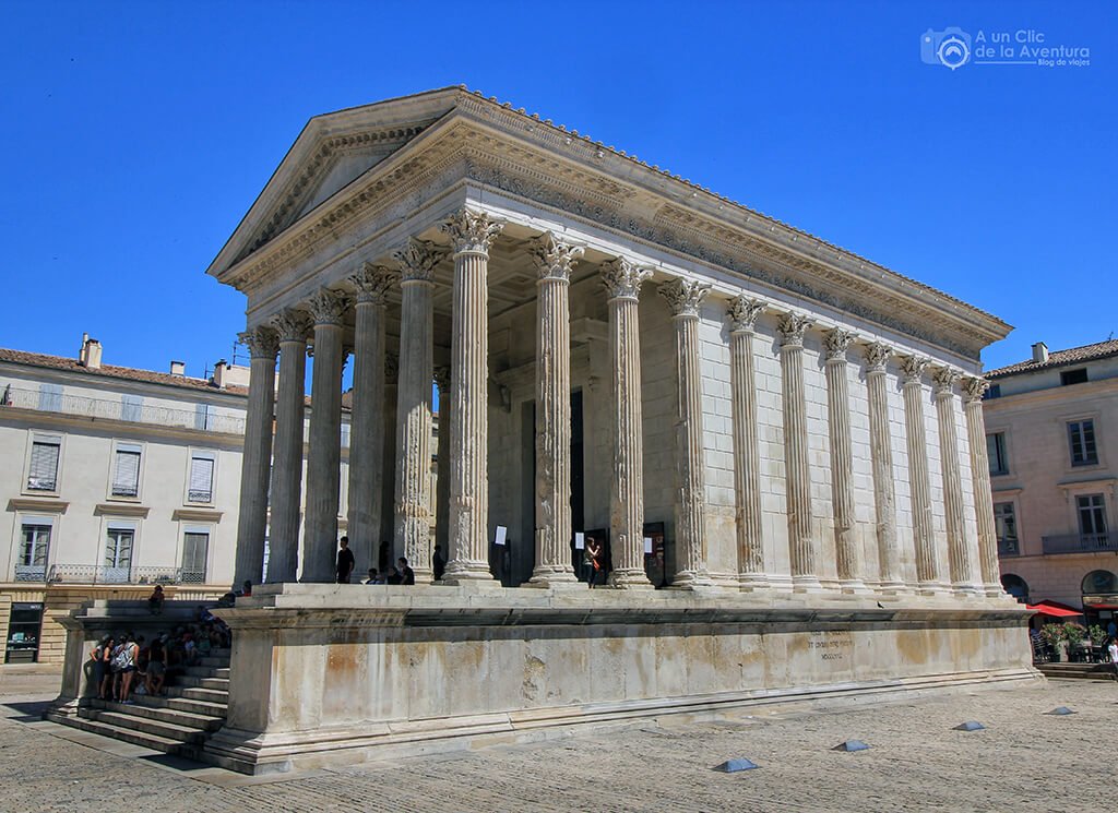 Maison Le Carrée en Nîmes - viaje en coche a Venecia y norte de Italia Maison Le Carrée en Nîmes - viaje en coche a Venecia y norte de Italia