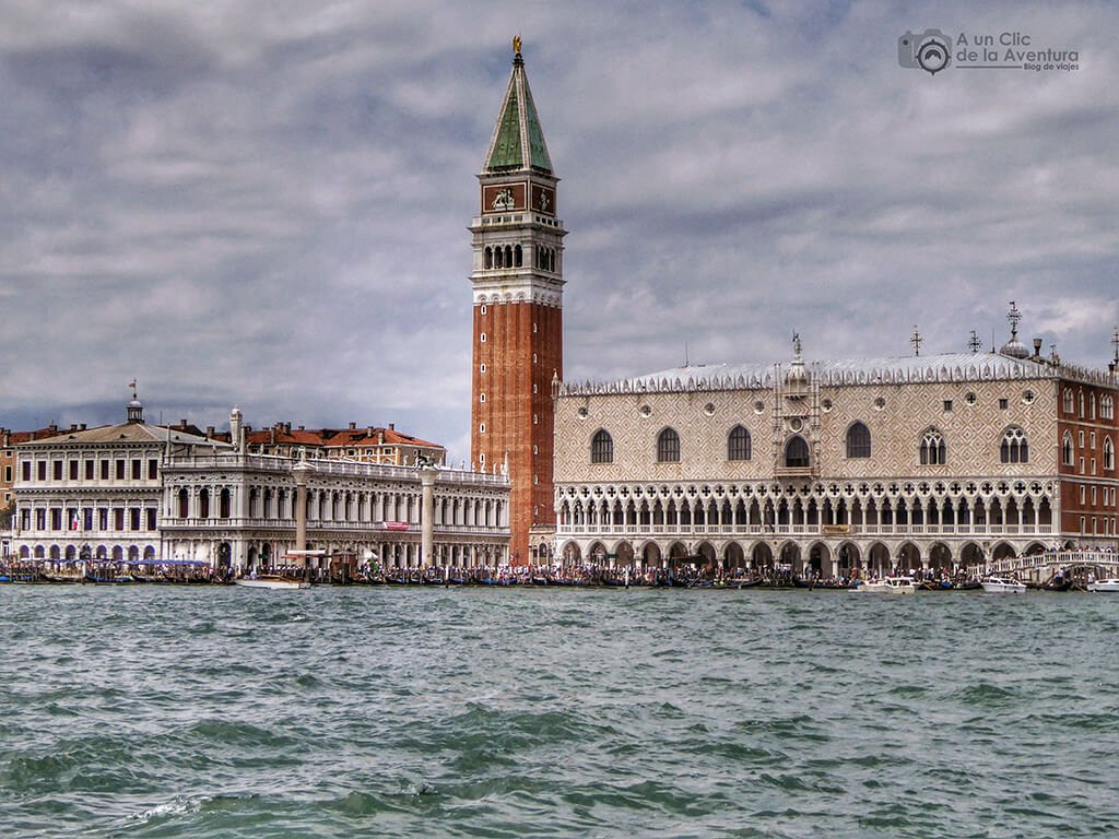 Plaza de San Marcos de Venecia, desde el Gran Canal - viaje en coche a Venecia y norte de Italia Plaza de San Marcos de Venecia, desde el Gran Canal - viaje en coche a Venecia y norte de Italia