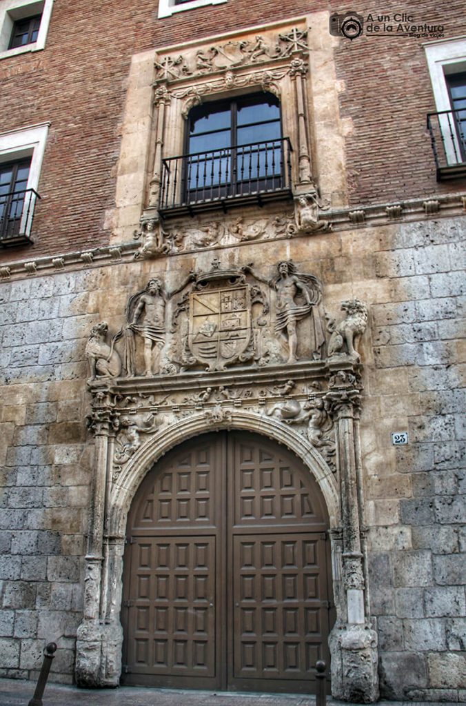 Fachada principal de la Casa de Iñigo Angulo - principales monumentos de Burgos en el Renacimiento