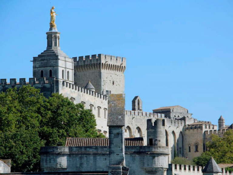 Palacio de los Papas de Avignon en Francia