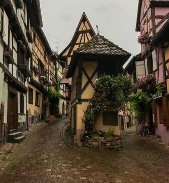 Calles de Eguisheim - pueblos más bonitos de Alsacia