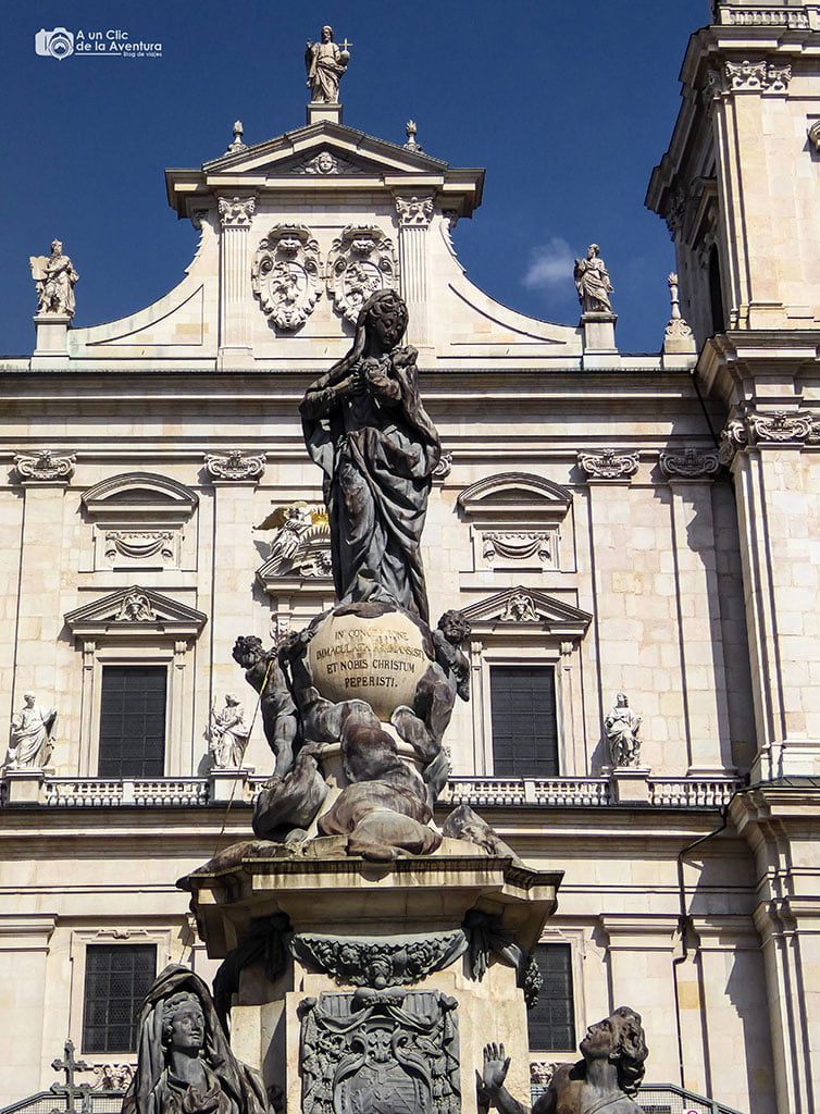 Columna de María frente a la Catedral de Salzburgo - qué ver en Salzburgo