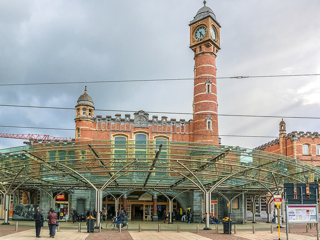 Estación de tren Sint-Pieters de Gante