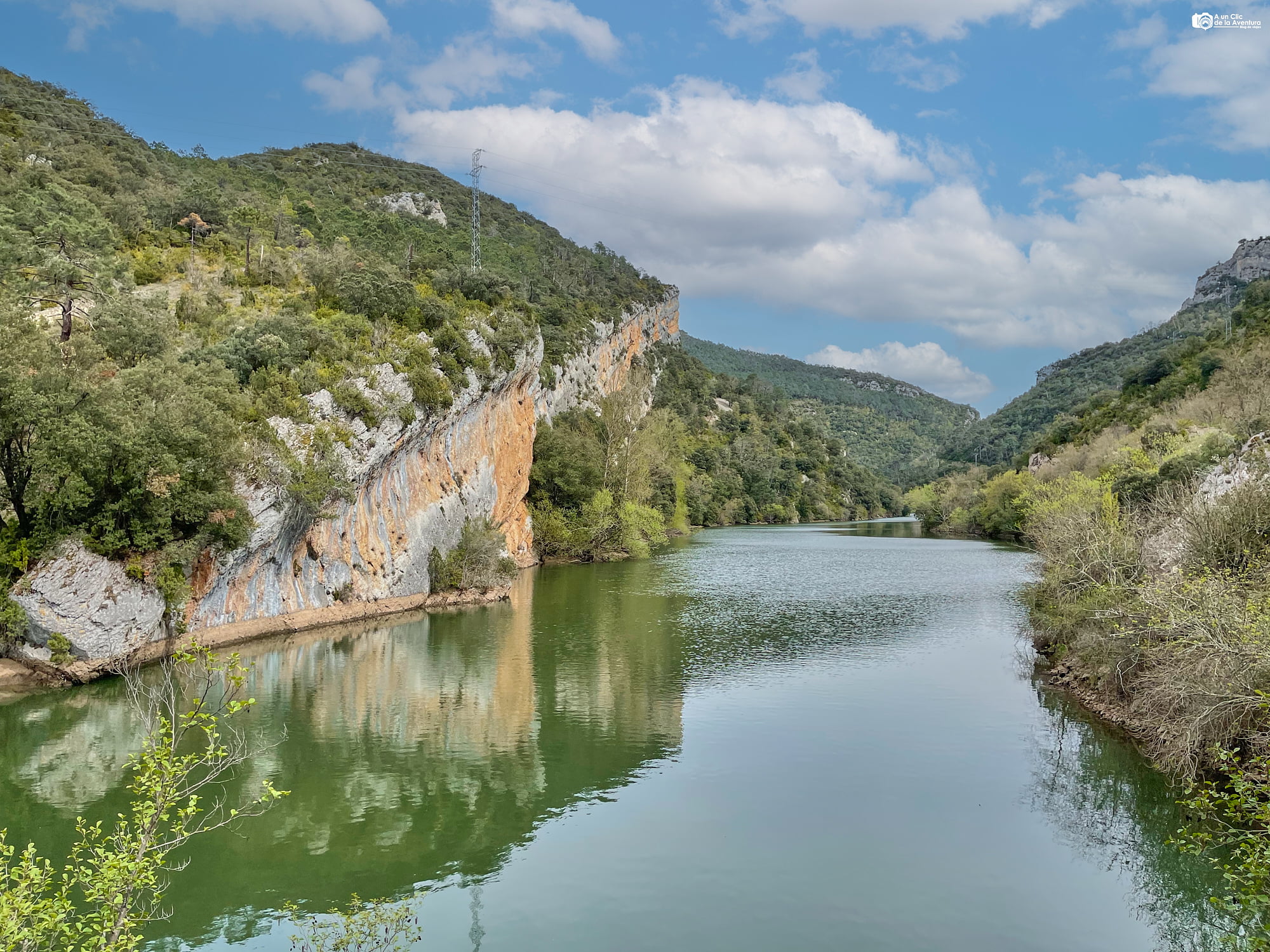 Río Ebro a su paso por el Valle de Valdivielso