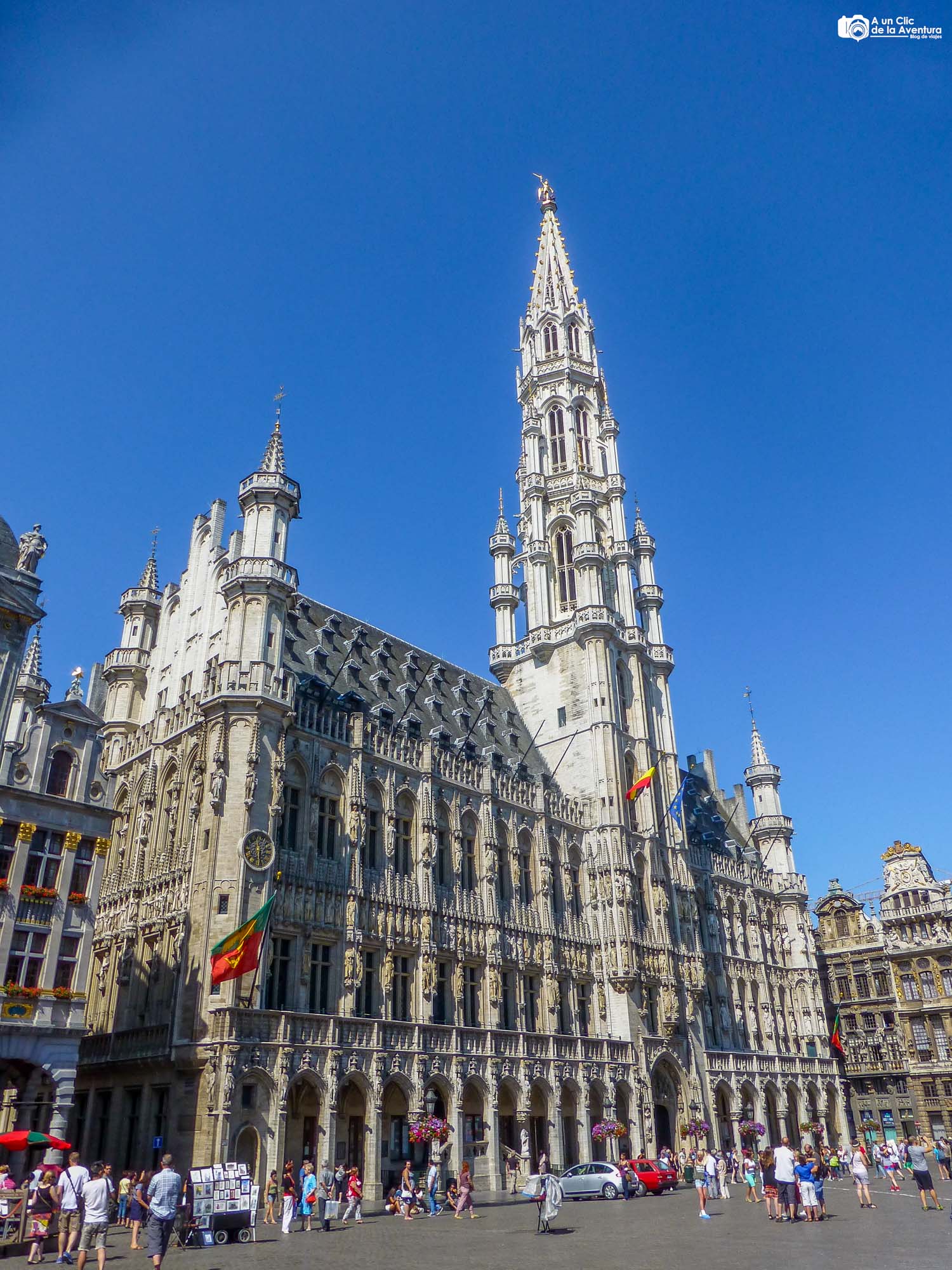Ayuntamiento en la Grand Place de Bruselas