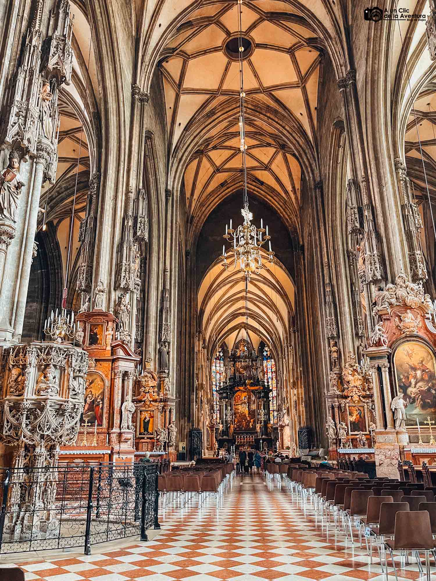 Interior de la Catedral de San Esteban Viena