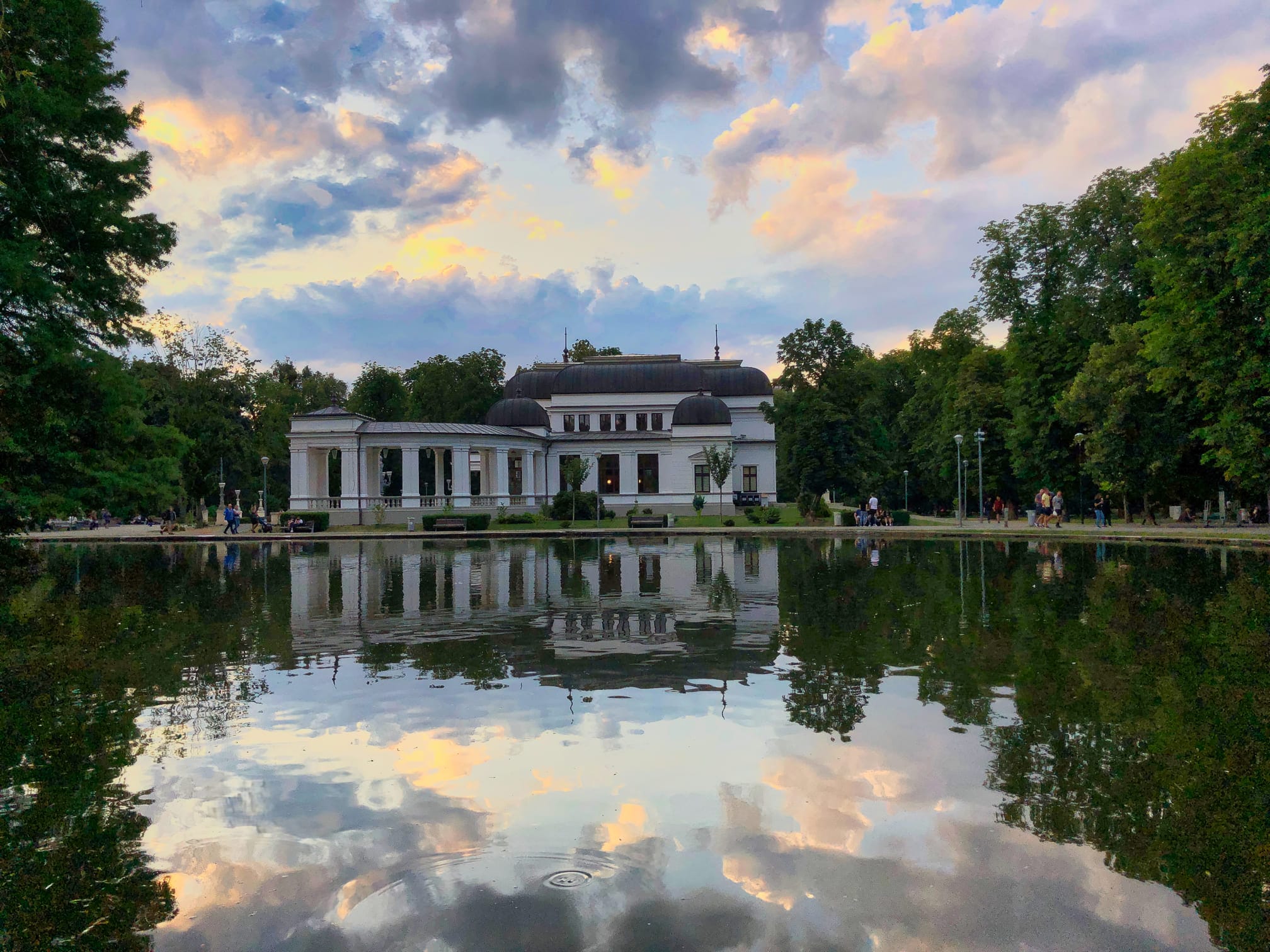 Casino de Cluj-Napoca en el Parque Central