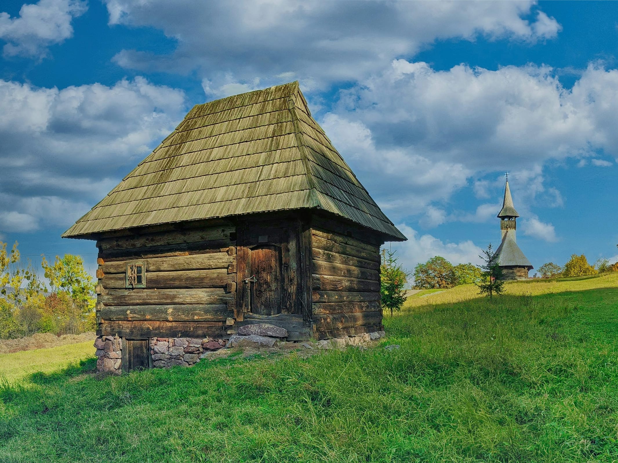 Arquitectura tradicional rumana del Parque Etnográfico Nacional "Romulus Vuia" Cluj-Napoca