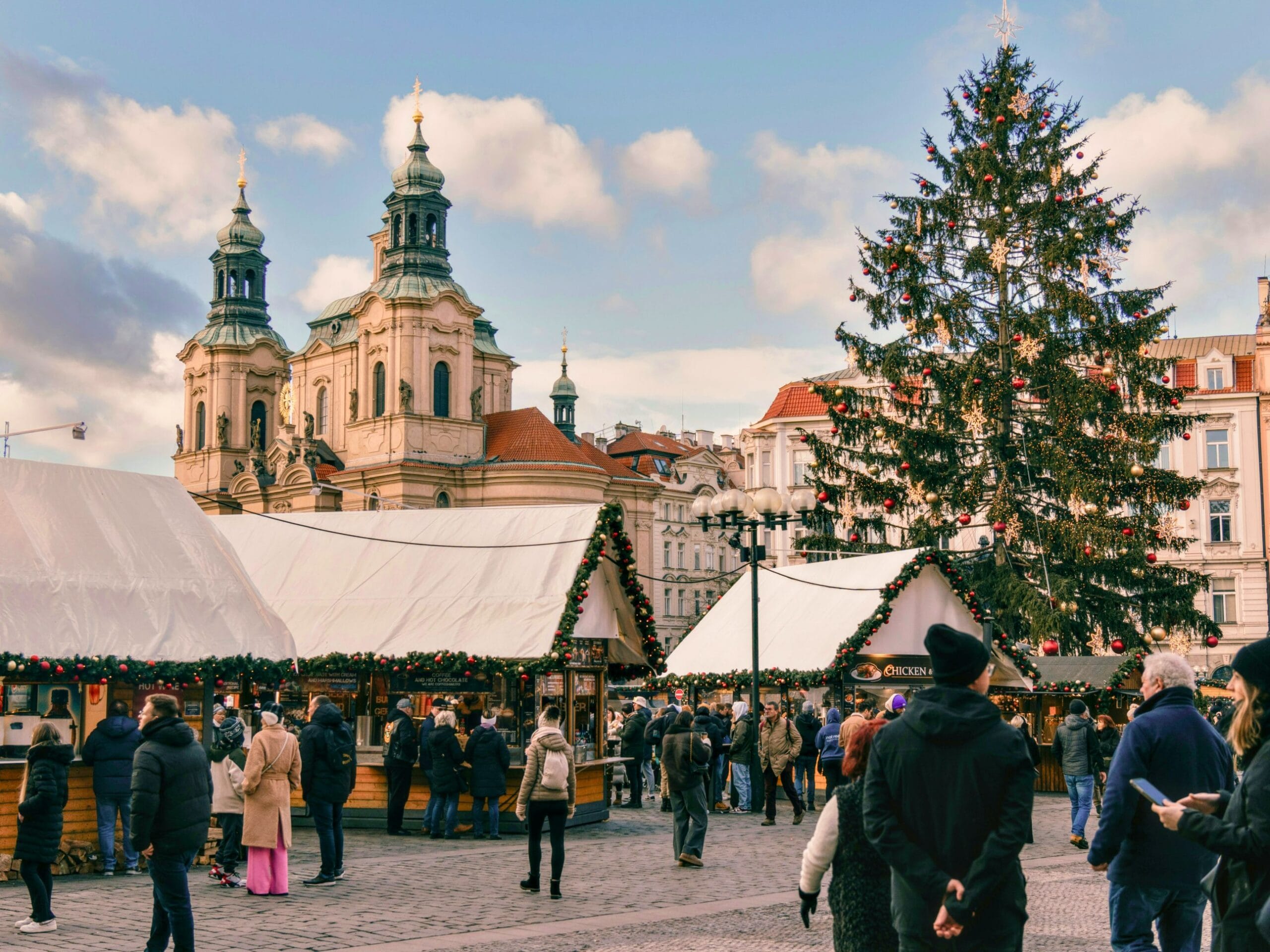 Mercado de Navidad de la Plaza de la Ciudad Vieja de Praga