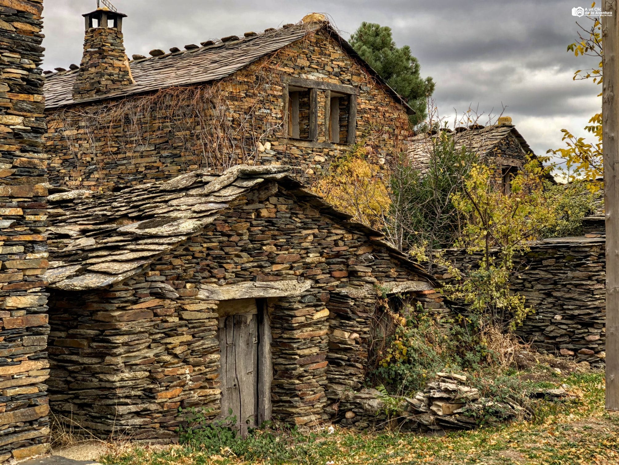 Campillo de Ranas ruta de la Arquitectura Negra de Guadalajara