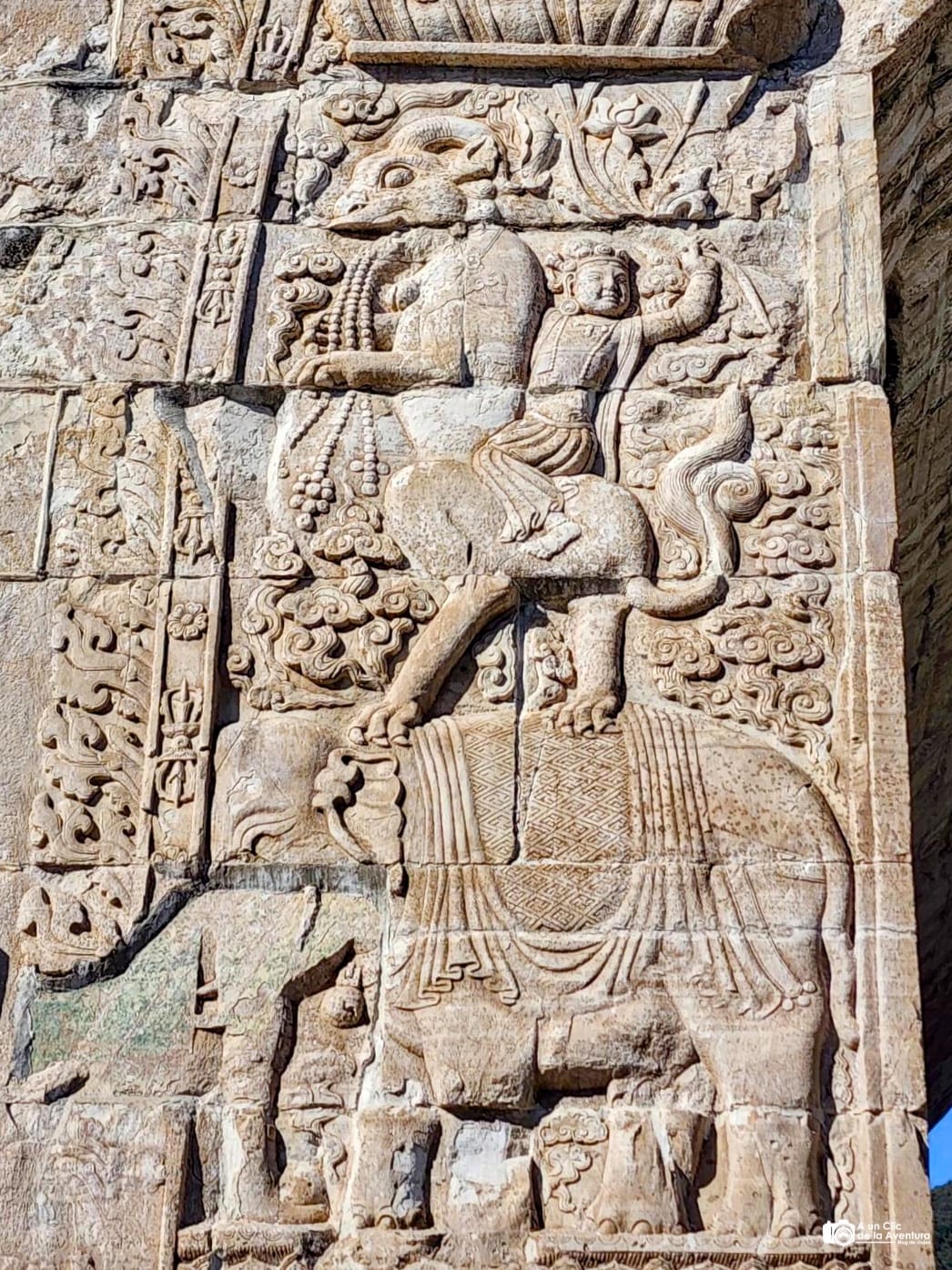 Tallas budistas de la Puerta Yuntai en la Gran Muralla de Juyongguan