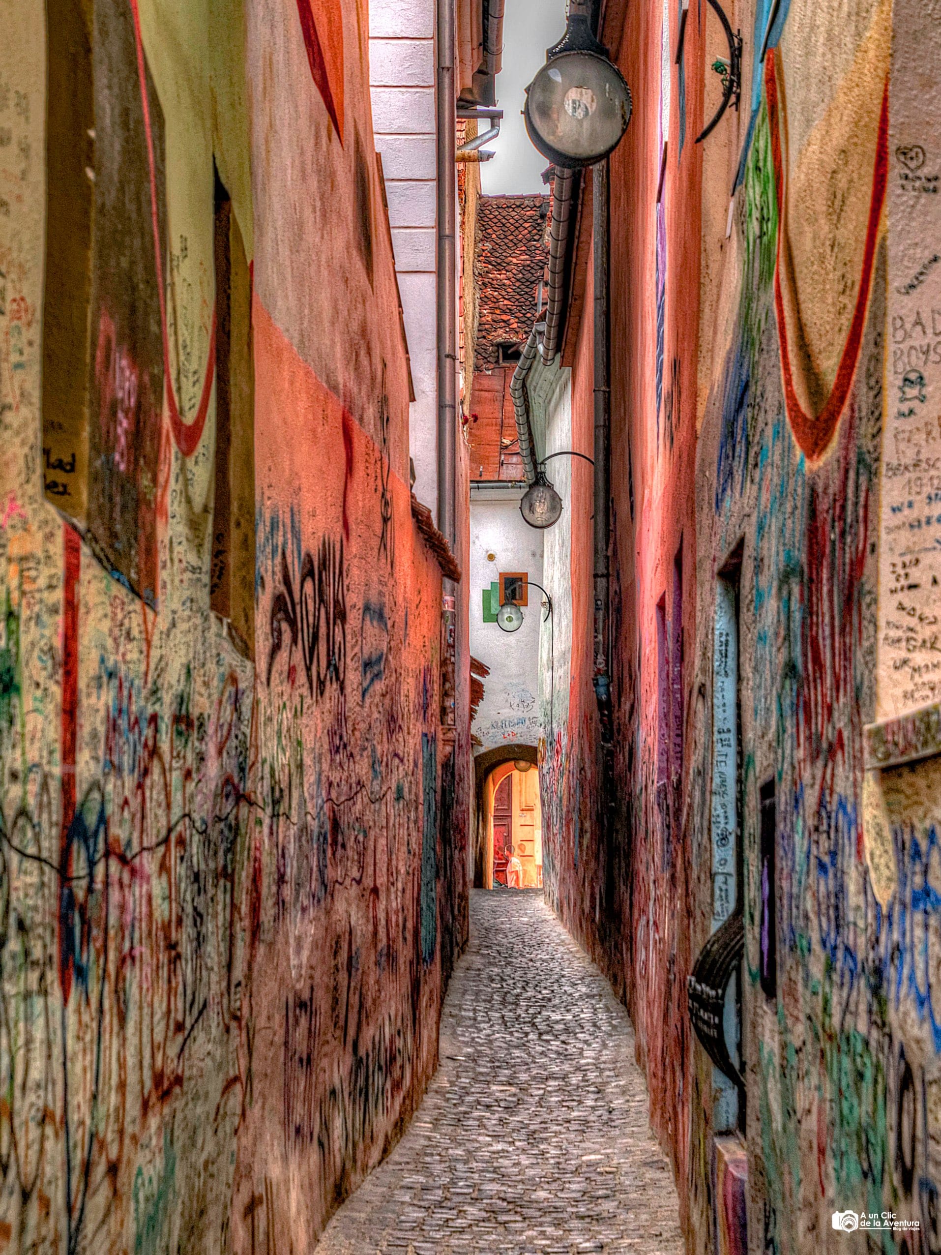 Strada Sforii o Calle de la Cuerda Brasov